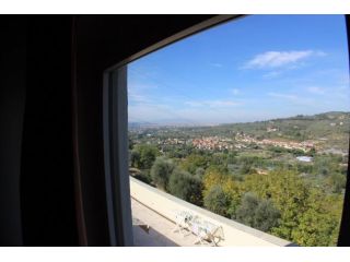 AFFITTASI APPARTAMENTO CON PARCHEGGIO SOPRA RIMAGGIO VIA VILLAMAGNA