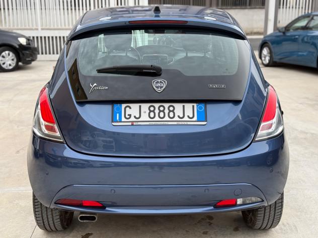 Lancia Ypsilon 1.0 FireFly 5 porte S&S Hybrid Alberta Ferretti - Foto 4
