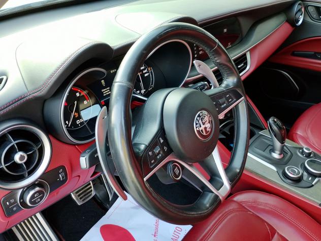 Alfa Romeo Stelvio Stelvio 2.2 Turbodiesel 210 CV AT8 Q4 Executive - Foto 8