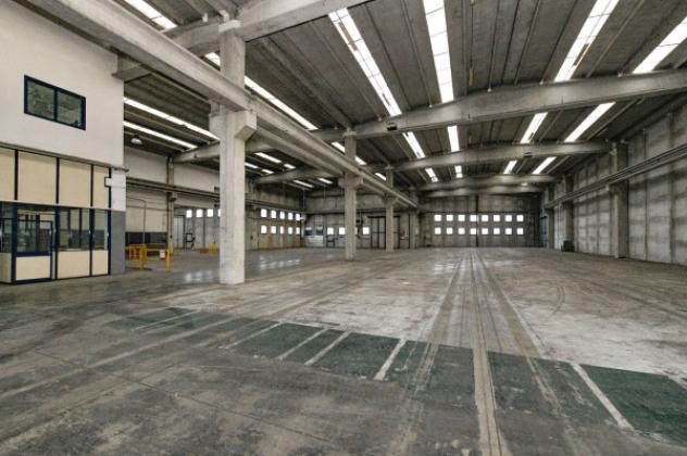 Immobile di 9500 m² con più di 5 locali in vendita a Brescia - Foto 5