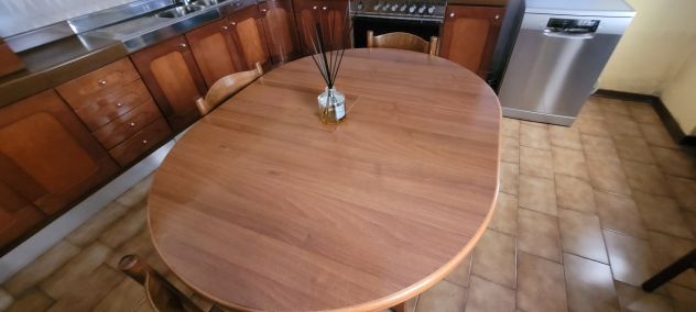 Cucina angolare in legno (330x260) + Lavastoviglie BOSCH + Tavolo e 6 Sedie - Foto 8