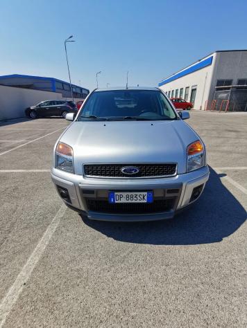 Ford Fusion 1.4 TDCi 5p. Tit. solo km.136000 - Foto 2