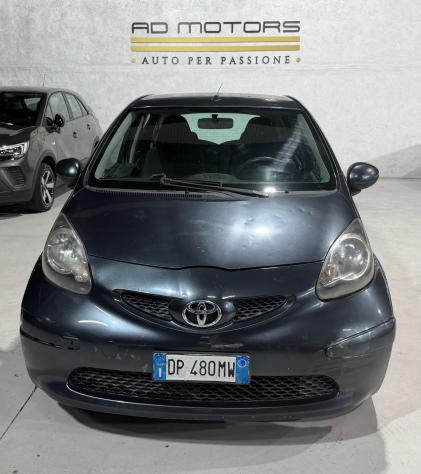 Toyota Aygo Benzina Neopatentati 5 Porte - Foto 2