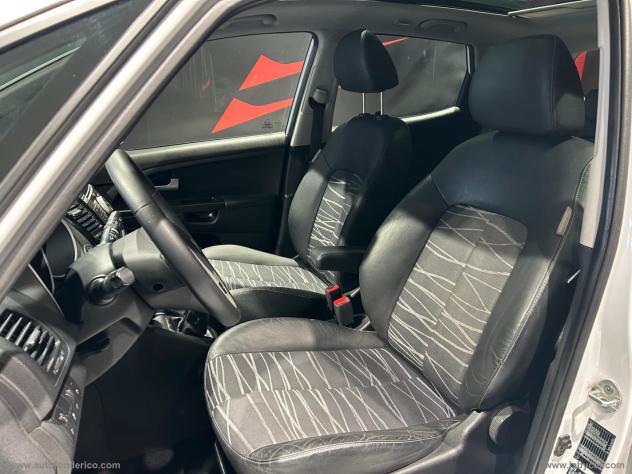 KIA Venga 1.6 CRDi VGT TX - Foto 4
