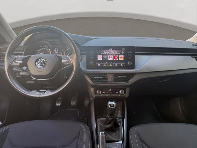 Škoda Kamiq 1.0 TSI 95cv Ambition - Foto 9
