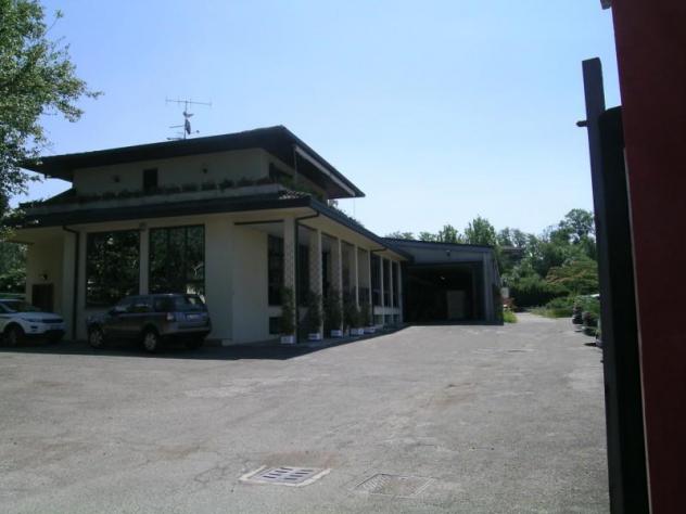 GAVIRATE Oltrona al lago capannone, uffici e appartamento - Foto 2