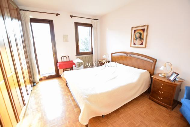 CASA INDIPENDENTE di 4 vani e di 252 mq (MONTEBELLUNA) rif. AS530 - Foto 7