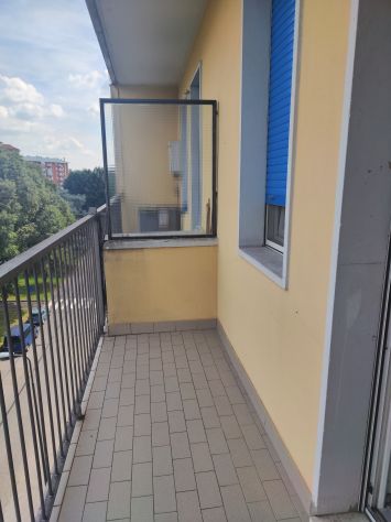 Camera singola a 10min a piedi da MM1 Inganni - Foto 3