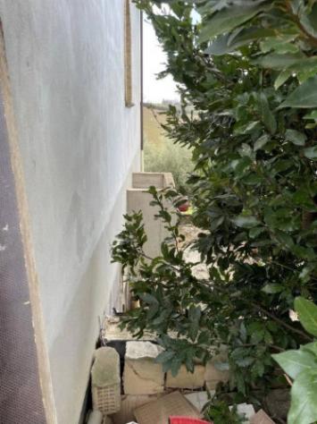 Immobile in asta di 255 m², box auto in vendita a Terre Roveresche - Foto 2