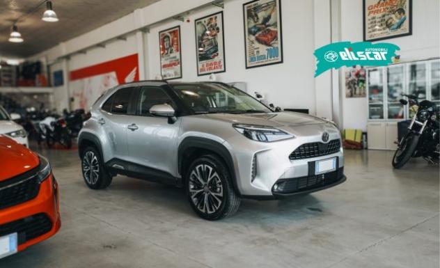 TOYOTA Yaris Cross 1.5 Hybrid 130 CV 5p. E-CVT AWD-i Lounge rif. 23795449 - Foto 3