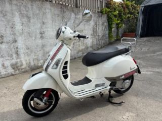 PIAGGIO Vespa GTS 300 Super gts 300 super rif. 24194038