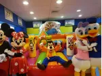 Costumi Mascotte per Sale Compleanni e Aree Ludiche
