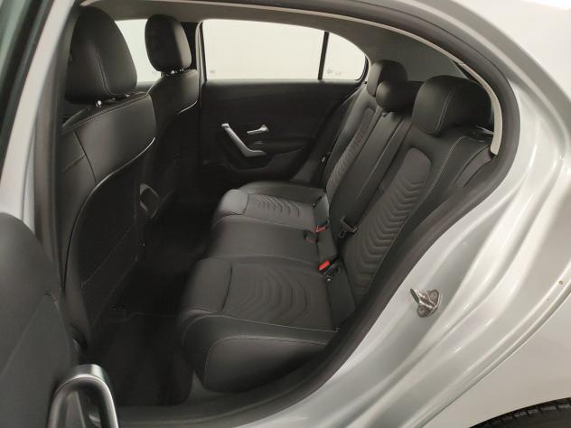 Mercedes-Benz Classe A 250 e Plug-in Hybrid auto FariLED Navi Sedili Risc - Foto 6