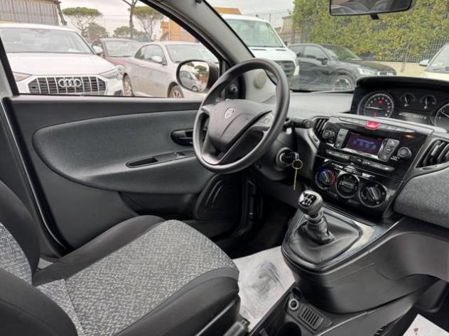LANCIA Ypsilon HYBRID 1.0cc 70cv CERCHI IN LEGA rif. 23313260 - Foto 10