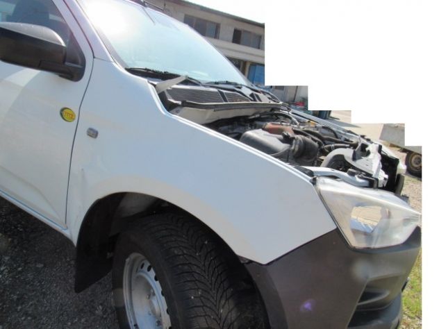VENDO ISUZU D MAX N 60 4 PORTE - Foto 10