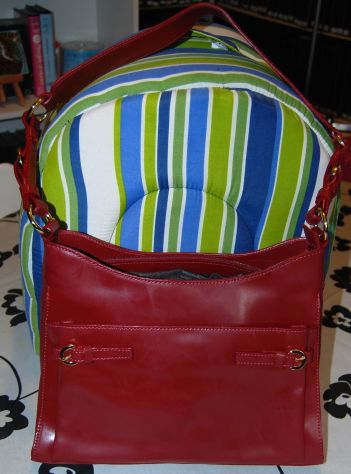 Borsa rossa , Carpisia mai usata, pari al nuovo - Foto 2