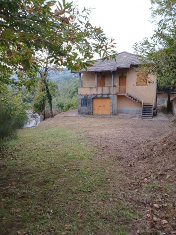 Villetta monofamiliare a Varese Ligure
