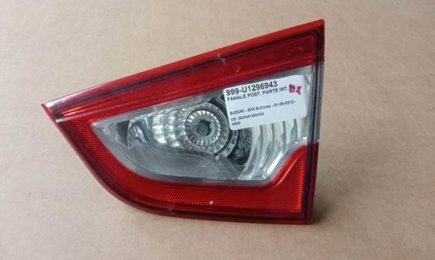 FANALE POST. PARTE INT. DX 999-U1296943 Parti elettriche Fanaleria Fanali Fanale post. sx. SUZUKI - SX4 S-Cross - 01-09-2013 - 01-08-2016