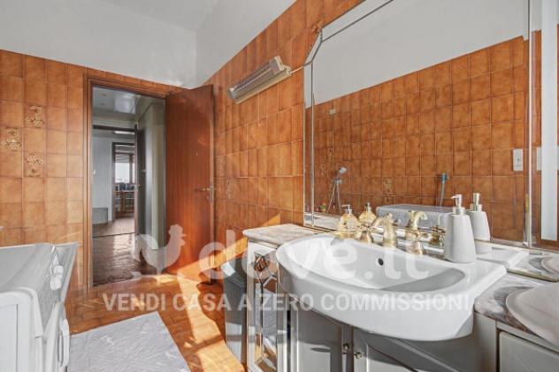 Appartamento di 112 m² con 3 locali e box auto in vendita a Parabiago - Foto 17
