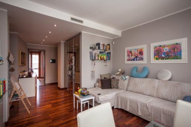Appartamento di 80 m² con 3 locali e box auto in affitto a Torino