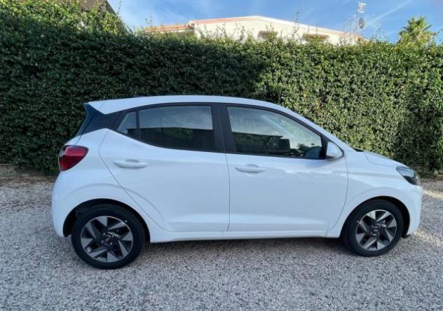 HYUNDAI i10 1.0 MPI AT Connectline cambio automatico rif. 21348462 - Foto 5