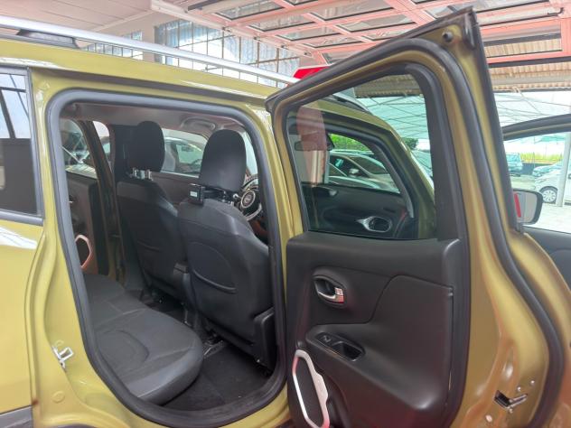 Jeep Renegade 2.0 Mjt 140CV 4WD Active Drive Limited - Foto 9