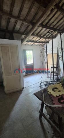 VALDERICE – C/da Blandano – Soluzione indipendente su 2 elevaz. di 170mq ca. + 650mq ca. terreno. Interamente da ristrutturare. Euro 25 mila CL GI - Foto 7