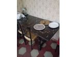 Tavolo con piano in marmo nero