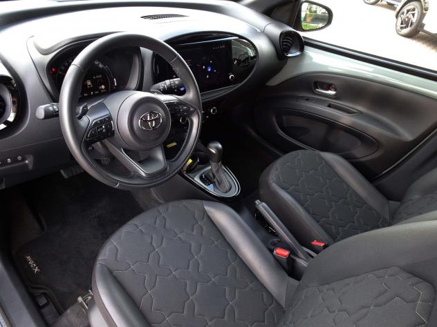 Toyota Aygo X 1.0 VVT-i 72 CV 5 porte Lounge Air S-CVT - Foto 6