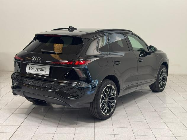 Audi Q3 TFSI 110 kW S tronic S Line Edition - Foto 2