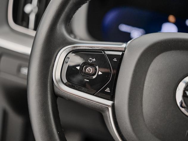 Volvo XC60 B4 D automatico Plus Dark - Foto 8