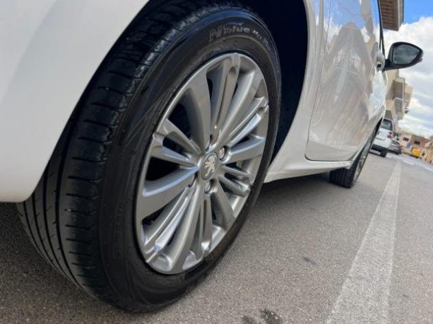 PEUGEOT 208 1.2 82 5p Allure rif. 23984774 - Foto 5