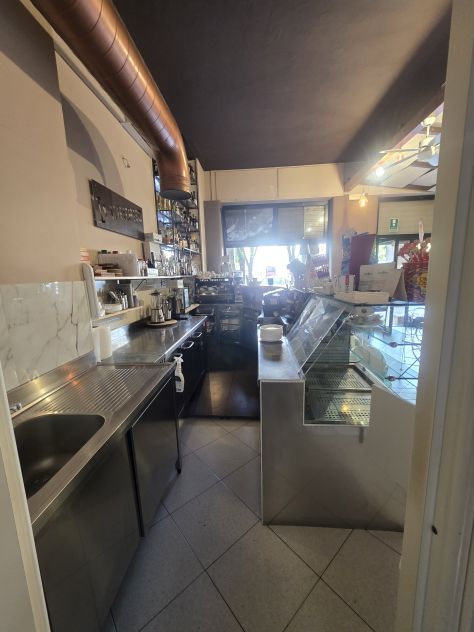 Cedesi bar con cucina avviato - Foto 5