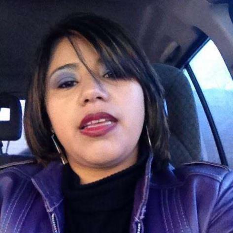 Donna di Cavalese, 34 anni.  Fisico Normale Tel: