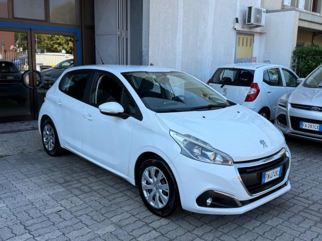 Peugeot 208 5 porte Active - Foto 5