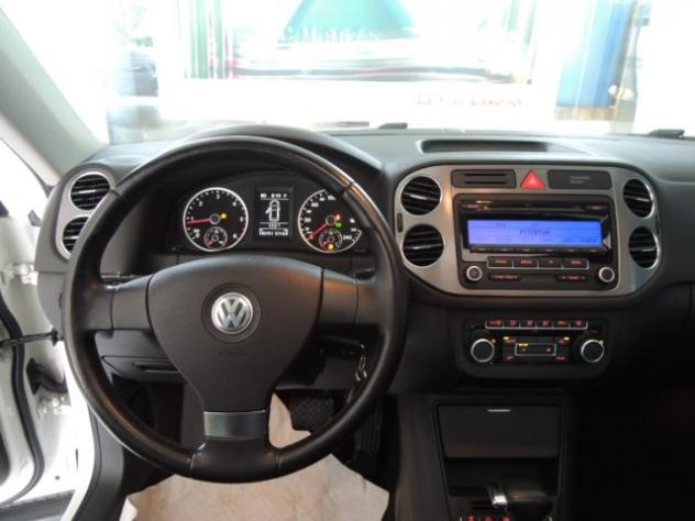 VOLKSWAGEN Tiguan 2.0 TDI 4MOTION DSG FULL OPTIONAL 140CV rif. 24123260 - Foto 8