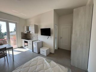 Monolocale 30MQ con balcone - Spese tutte incluse