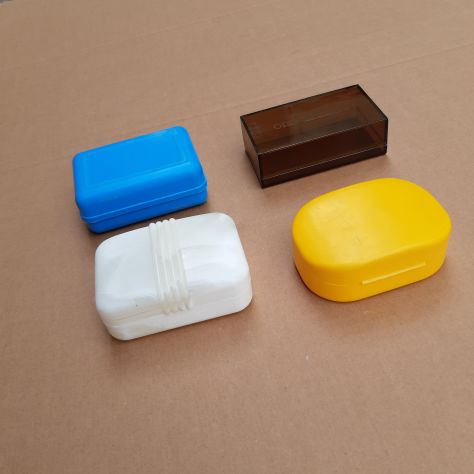 4 contenitori portasapone in plastica