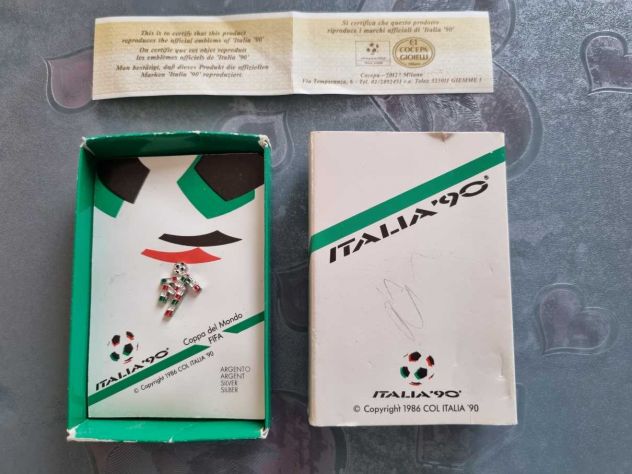 Portachiavi e spilla Italia'90 - Foto 2