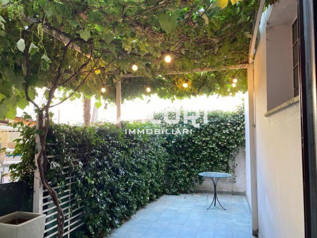 INCANTEVOLE TERRA-CIELO RISTRUTTURATA CON CORTE PRIVATA E GARAGE - Foto 7