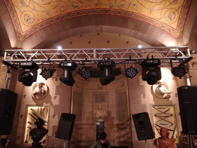 Noleggio Atrezzatura Audio e luci - Foto 3