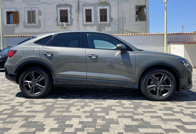 Audi Q3 SPB S Line interno 2.0 TDI 150CV S-Tronic 35 - Foto 7