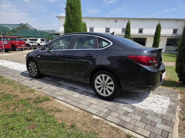 Opel Astra 1.4 Turbo GPL 140CV 4 porte - Foto 7