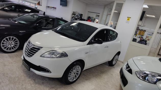 Lancia Ypsilon 0.9 TwinAir 85 CV 5 Porte Metano Ecochic Gold - Foto 3