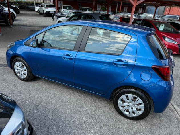 Yaris 1.0 5 porte Lounge-unipro-rate-e6 -garanzia - Foto 4