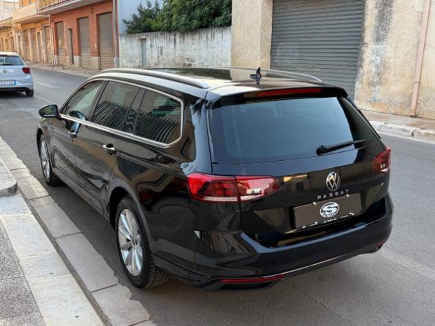 VOLKSWAGEN Passat Variant 2.0 TDI 150 DSG Business rif. 23944866 - Foto 6