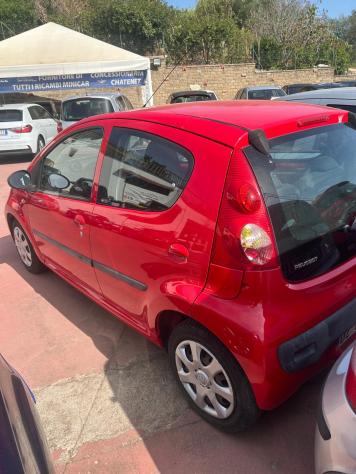 Peugeot 107 1.0 68CV 5p. Sweet Years - Foto 6