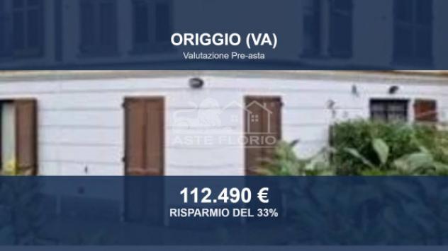 Immobile in asta di 72 m², box auto in vendita a Origgio