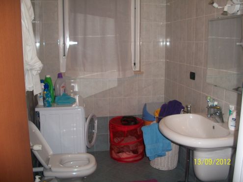 UNIBICOCCA POSTO LETTO RAGAZZA € 430 TUTTO COMPRESO - Foto 4