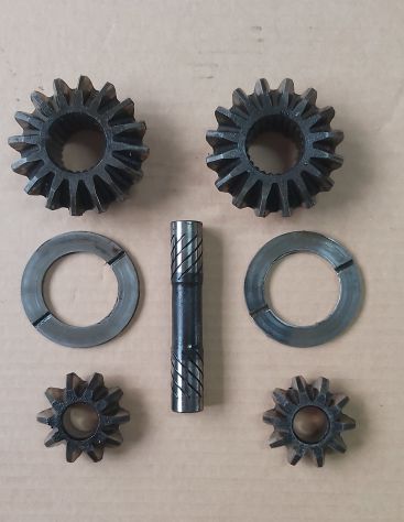 SATELLITI E PLANETARI X SCATOLA DIFFERENZIALE FIAT 131